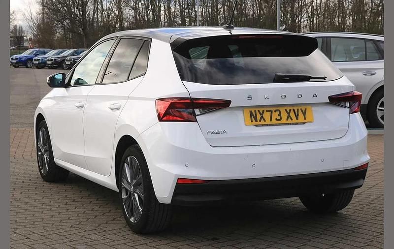 Used Skoda Fabia Colour Edition 94 HP (69 kW) 2023 Candy white body / graphite grey metallic roof Hatchback