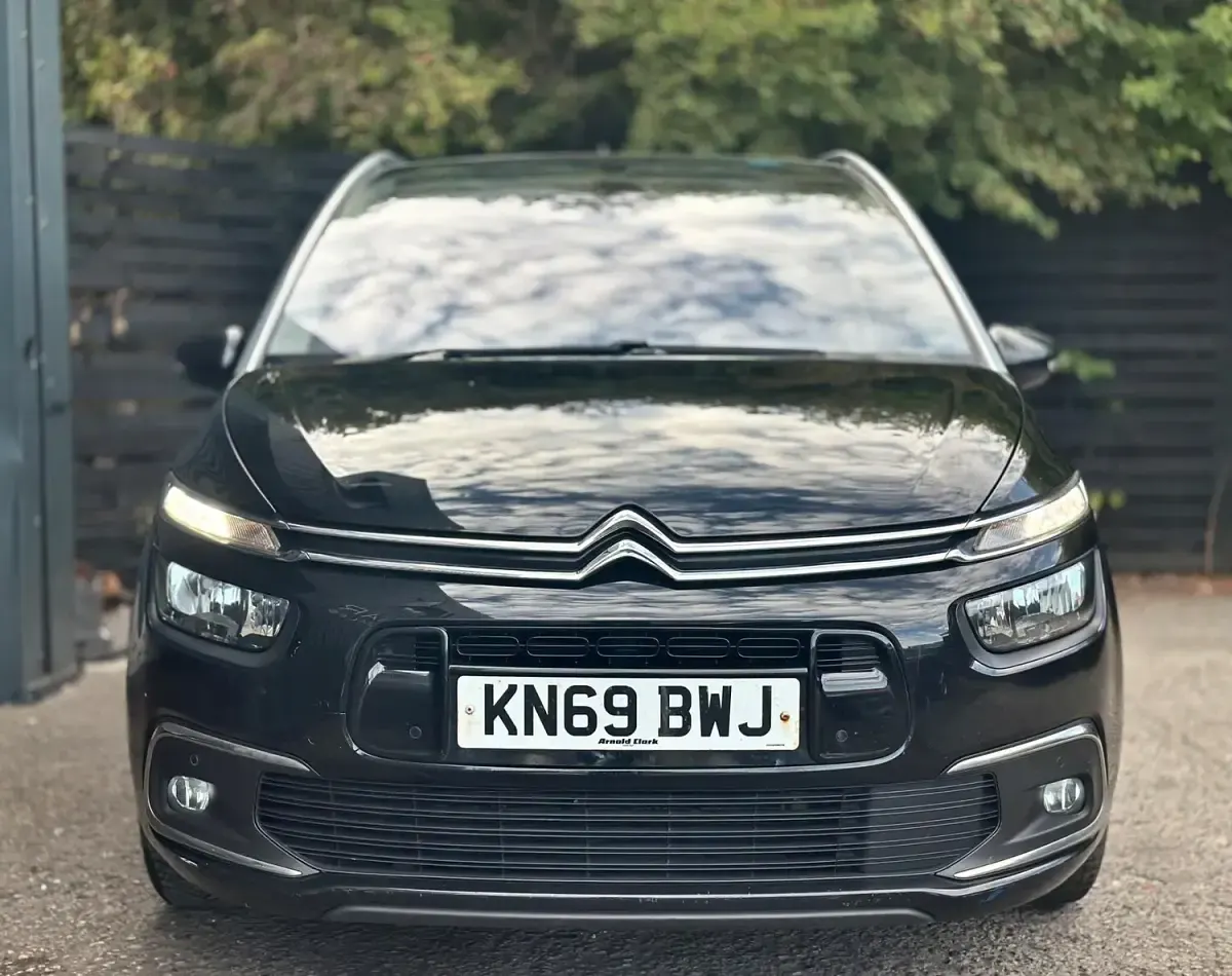 Used Citroën Grand C4 Picasso Feel 130 HP (95 kW) 2020 Black MPV