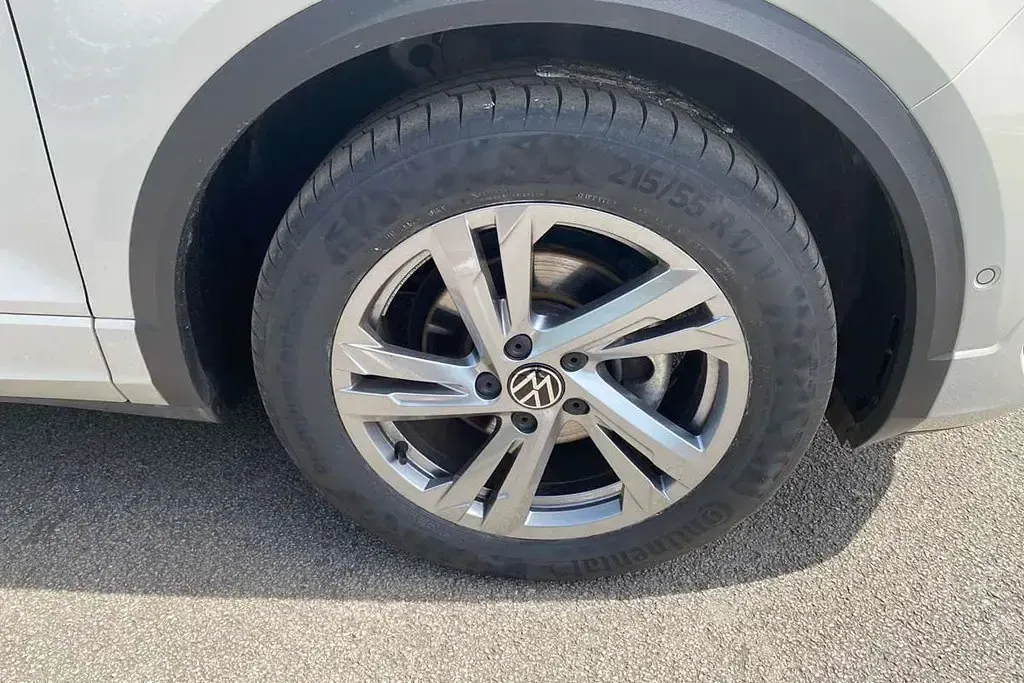 Used VW T-Roc R-line 150 HP (110 kW) 2025 Grey SUV