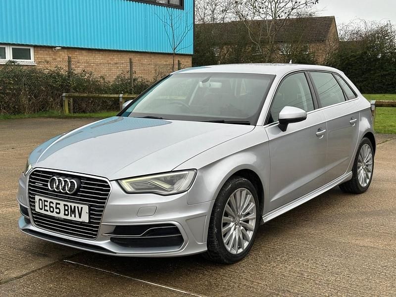 Used Audi A3 e-tron 204 HP (150 kW) 2016 Silver Hatchback