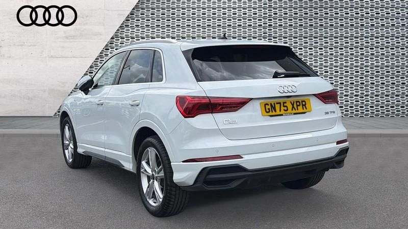 Begagnad Audi Q3 S-Line 150 HK (110 kW) 2025 Vit SUV