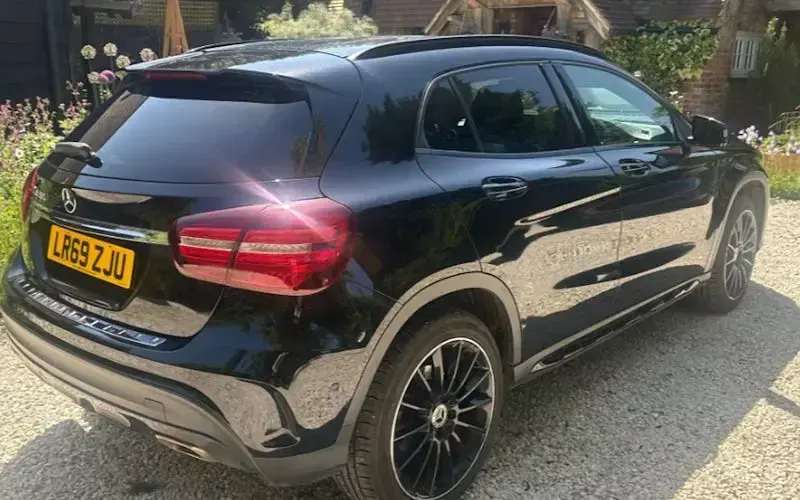 Used Mercedes GLA180 AMG line 122 HP (89 kW) 2019 SUV