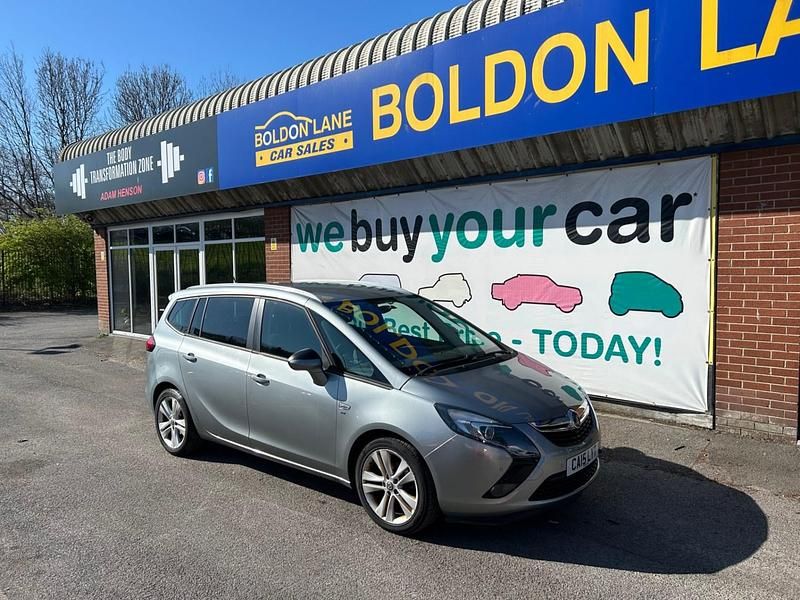 Used Vauxhall Zafira SRi 170 HP (125 kW) 2015 Silver MPV