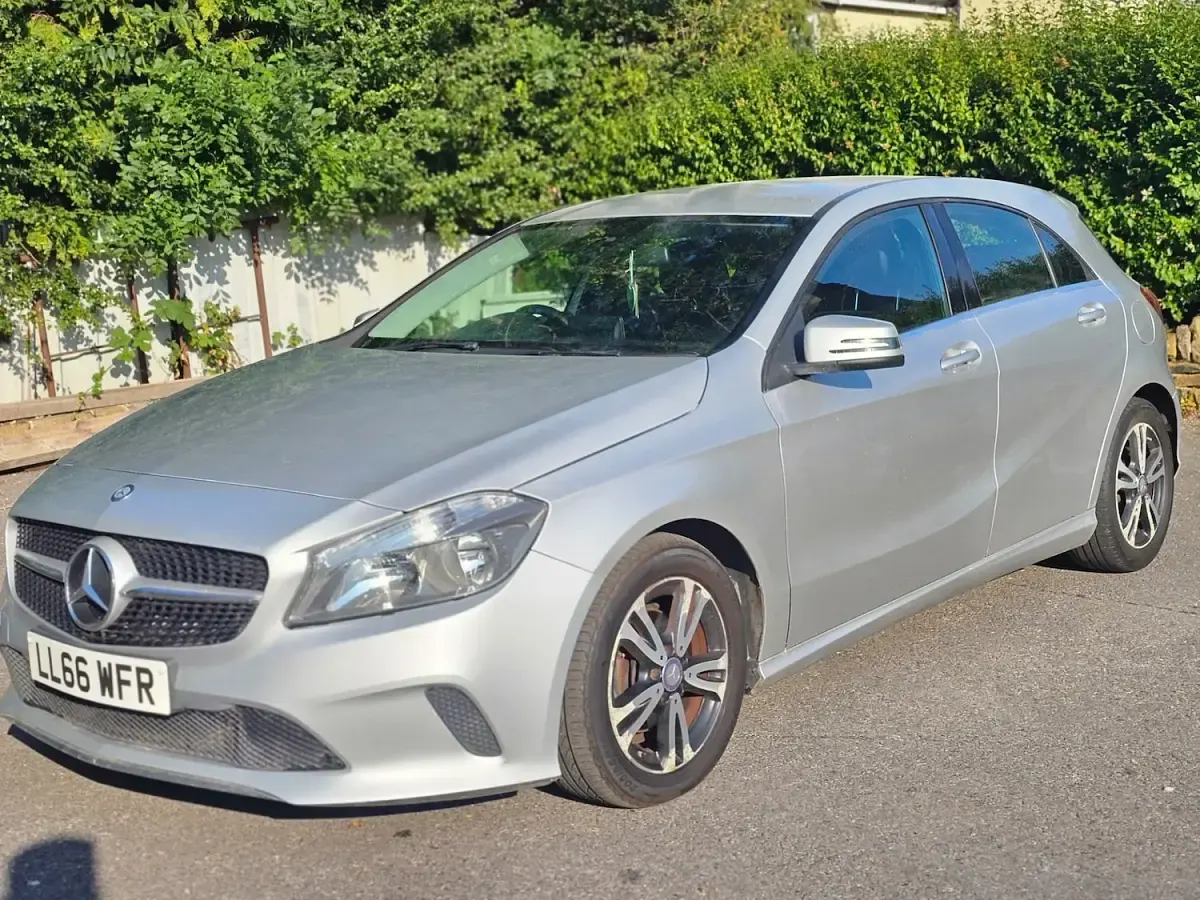 Used Mercedes A180 SE 2016 Silver Hatchback