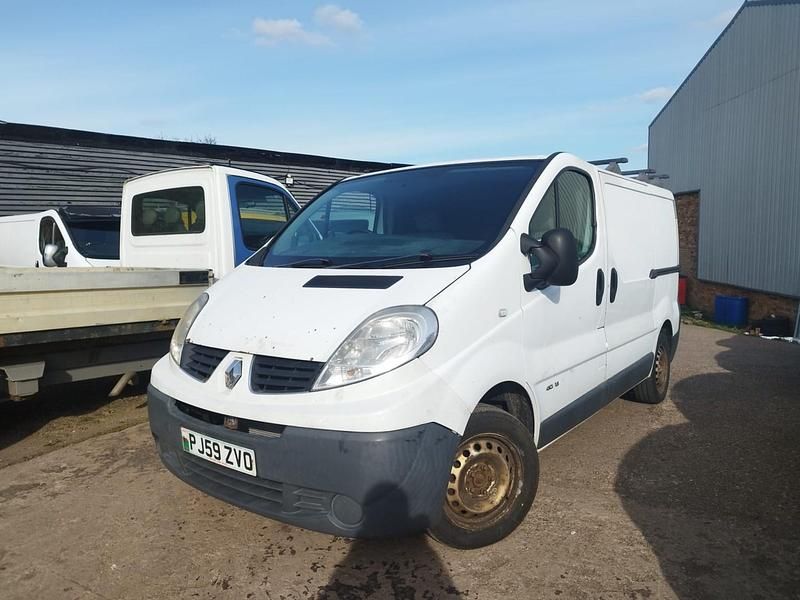 Used Renault Trafic 2009 White MPV