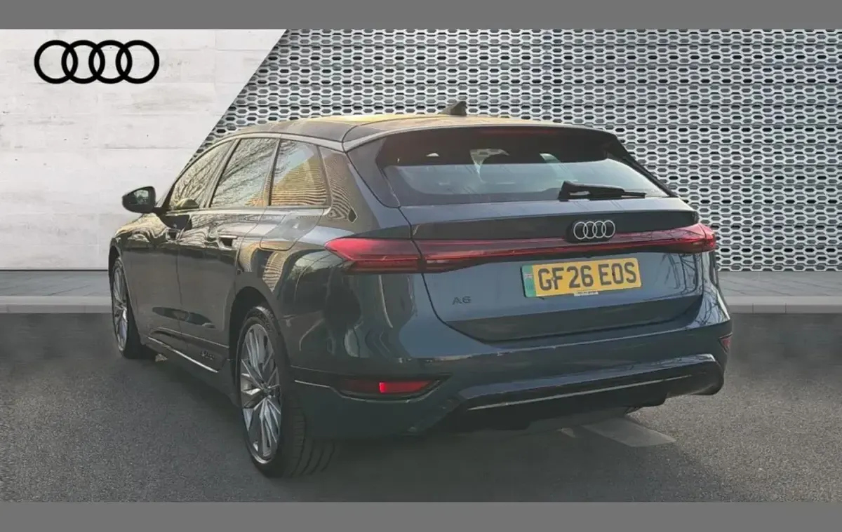 Second-hand Audi A6 e-tron Sport 210 kW (286 CP) 2026 Albastru Break