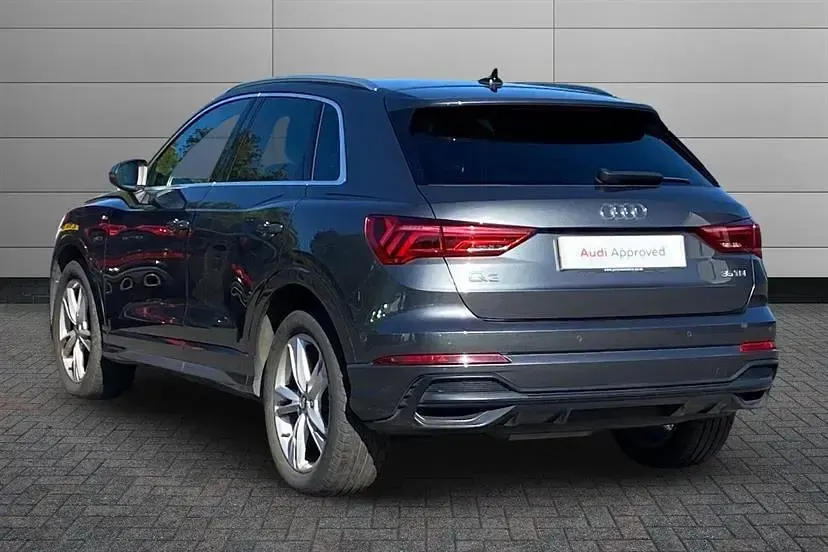 Usado Audi Q3 S-Line 150 HP (110 kW) 2019 Cinzento SUV