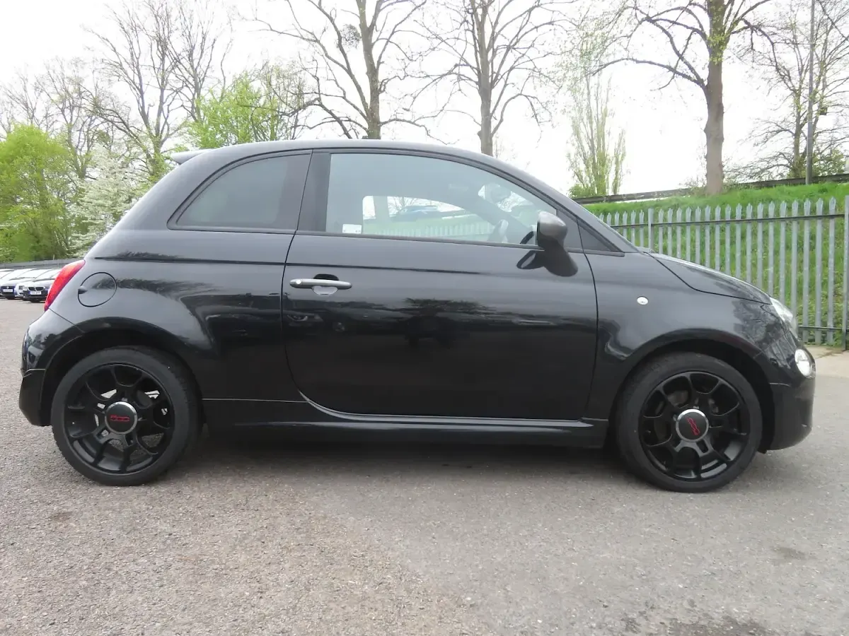 Used Fiat 500 S 69 HP (50 kW) 2017 Black Hatchback