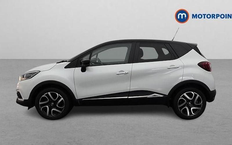Used Renault Captur Iconic 90 HP (66 kW) 2019 White/black SUV