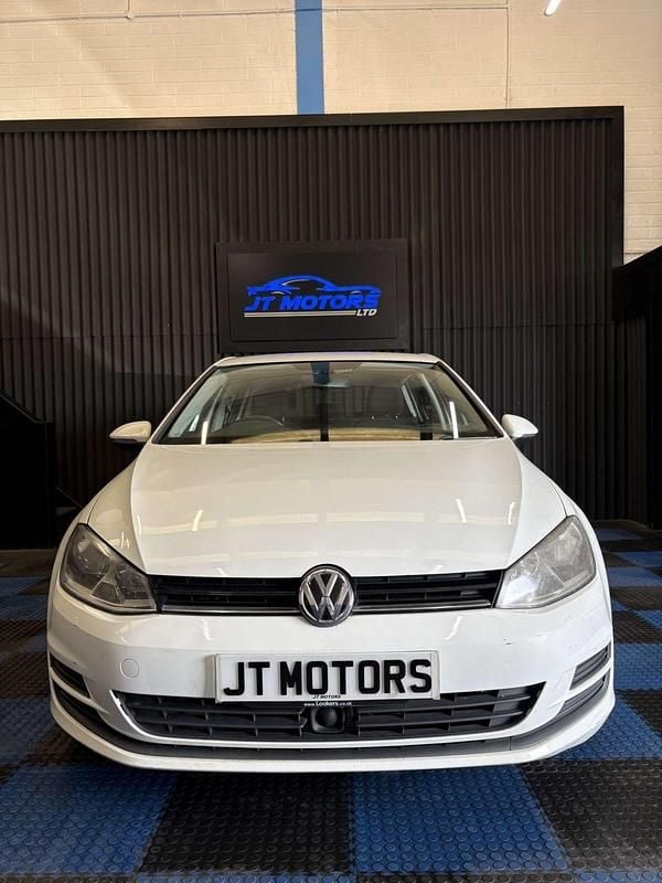 Used VW Golf VII SE 2013 White Hatchback