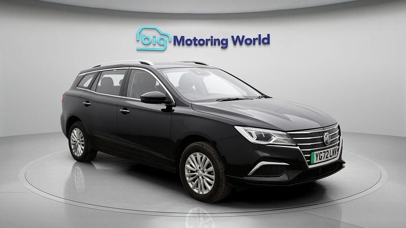 Black Used 2022 MG MG5 EV Exclusive Estate | £12,200 (Fair price) - Image 1/4