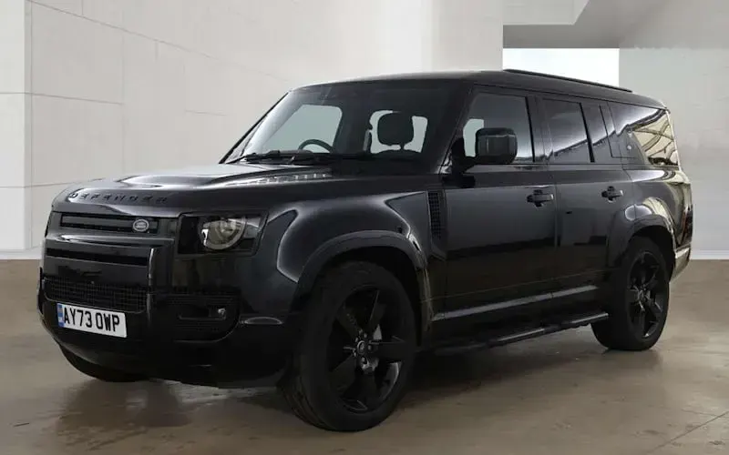 Usado Land Rover Defender HSE Dynamic 300 HP (220 kW) 2023 SUV