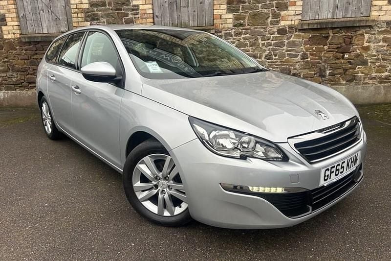 Used Peugeot 308 SW Active 120 HP (88 kW) 2015 Estate