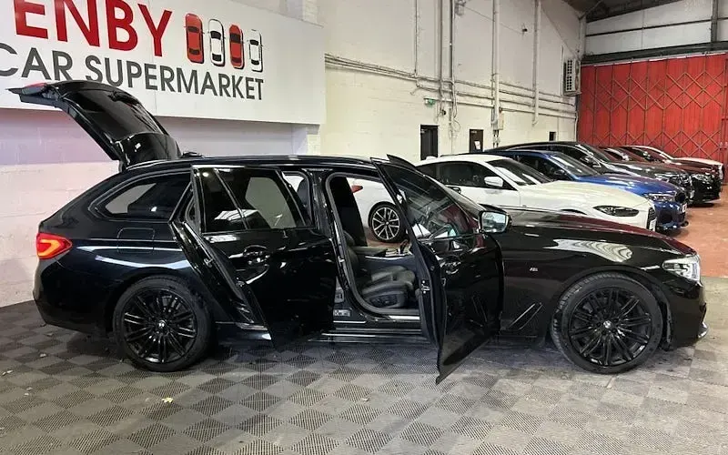 Used BMW 520 M Sport 190 HP (139 kW) 2019 Black Estate