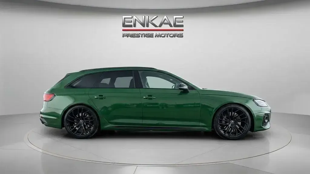 Used Audi RS4 Design 450 HP (330 kW) 2022 Green Estate