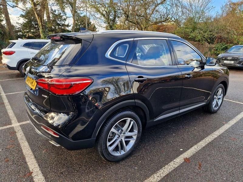 Used MG HS Exclusive 162 HP (119 kW) 2022 Black SUV