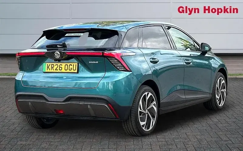 New MG MG4 EV 319 kW (435 HP) 2026 Green Hatchback