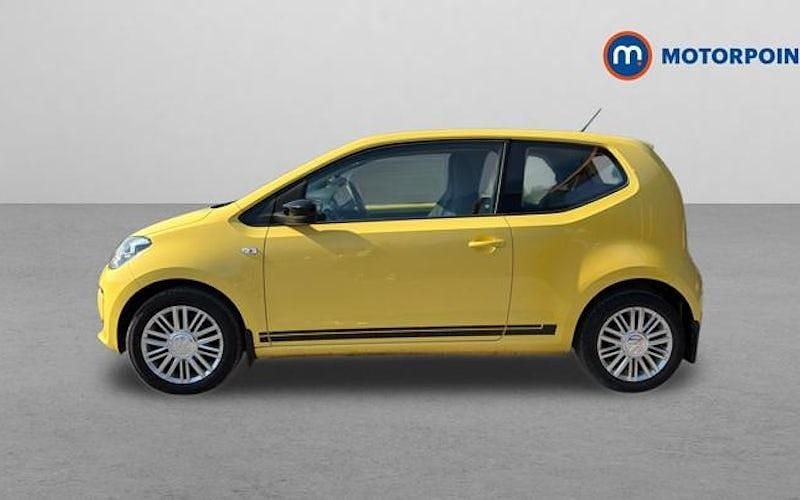Used VW up! 60 HP (44 kW) 2016 Yellow Hatchback