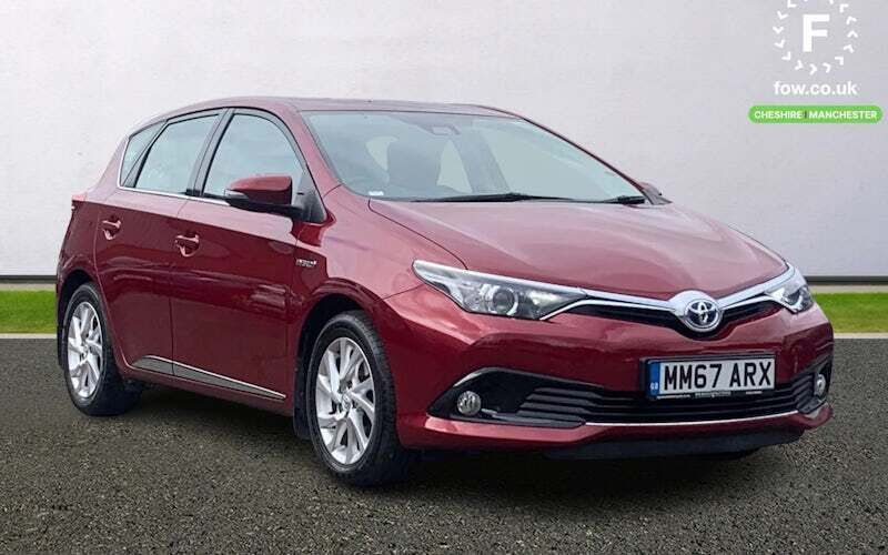 Red Used 2018 Toyota Auris Hybrid Hatchback | £11,699 (Fair price) - Image 1/4