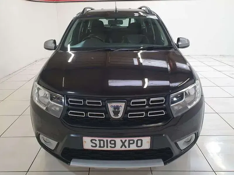 Used Dacia Logan MCV Comfort 90 HP (66 kW) 2019 Black Estate