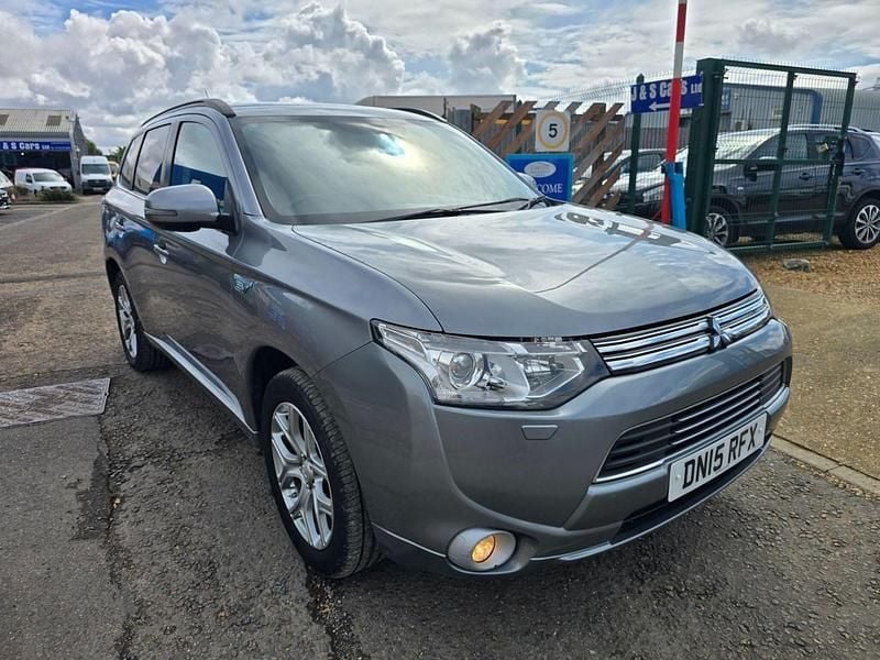 Used Mitsubishi Outlander P-HEV 2015 Grey Estate