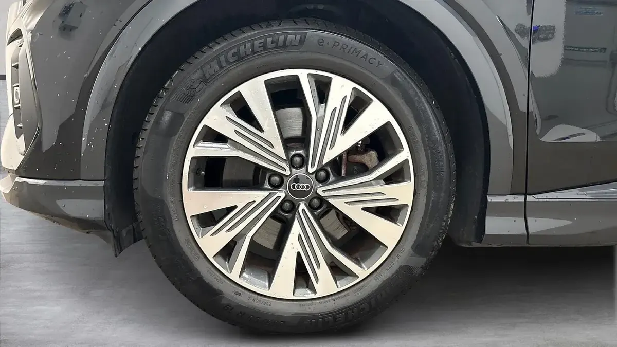 Used Audi Q4 e-tron Sport 150 kW (204 HP) 2023 Black SUV