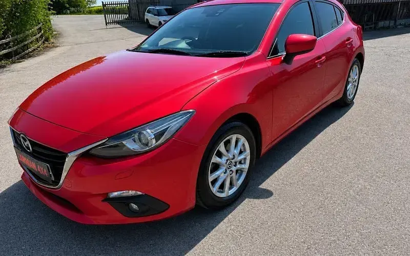 Używany Mazda 3 120 KM (88 kW) 2016 Hatchback