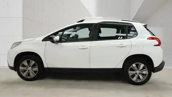 Used Peugeot 2008 Active 68 HP (50 kW) 2013 White SUV