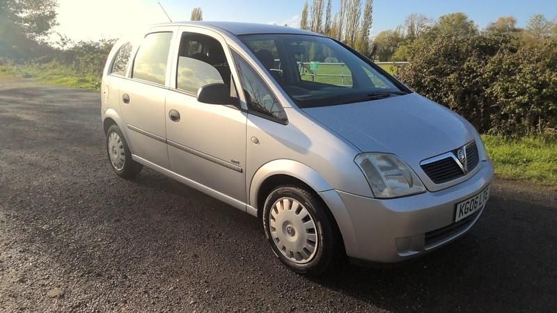 Used Vauxhall Meriva 140 HP (102 kW) 2006 Silver MPV