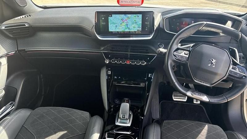 Used Peugeot 2008 Premium 129 HP (94 kW) 2021 Yellow SUV