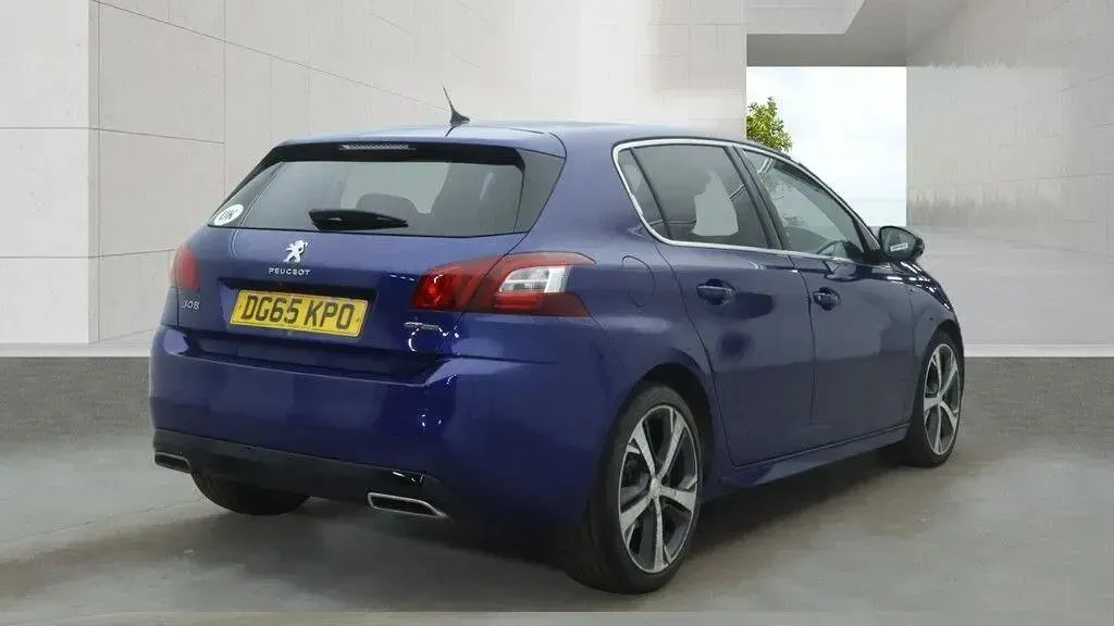 Used Peugeot 308 GT-line 131 HP (96 kW) 2015 Blue Hatchback