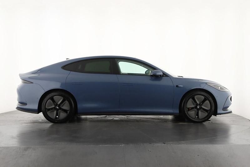 New MG IM5 300 kW (408 HP) 2025 Hatchback