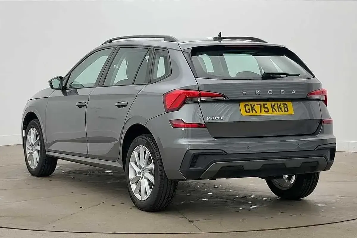 Used Skoda Kamiq SE 94 HP (69 kW) 2025 Graphite grey metallic SUV