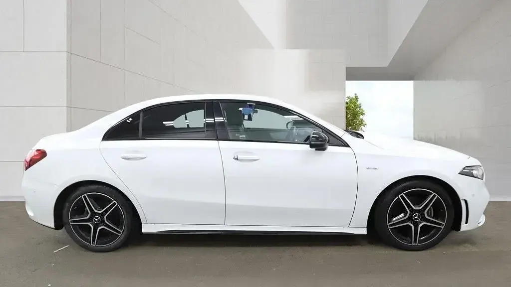 Used Mercedes A180 Executive 2022 White Sedan