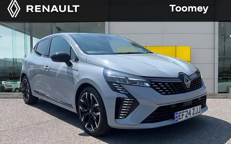 Used Renault Clio Techno 90 HP (66 kW) 2024 Hatchback