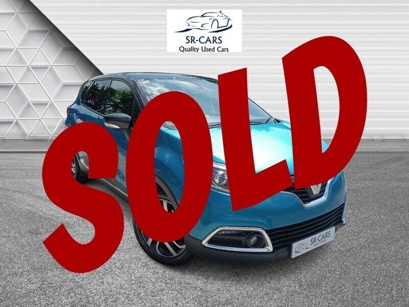 Blue Used 2014 Renault Captur Expression+ SUV | £4,995 (Fair price) - Image 1/4