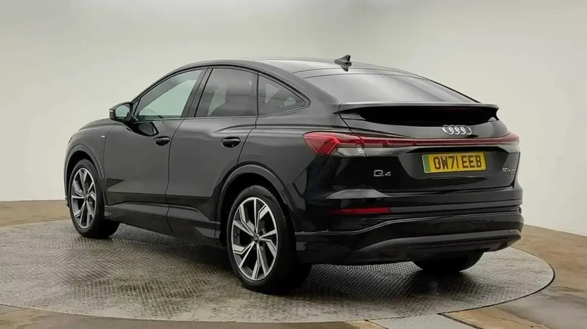 Gebraucht Audi Q4 e-tron Black Edition 219 kW (299 PS) 2022 Schwarz SUV