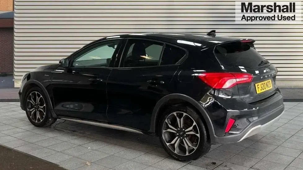 Used Ford Focus Active X 125 HP (91 kW) 2020 Black Hatchback