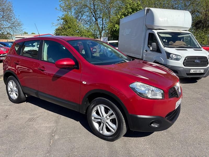 Begagnad Nissan Qashqai Acenta 2010 Röd SUV