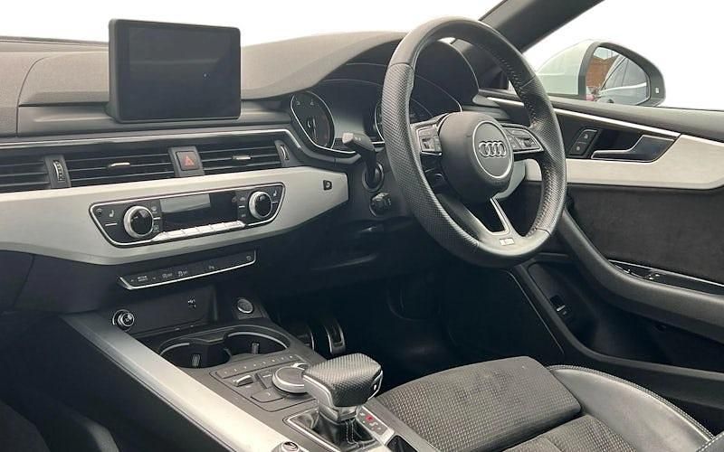 Used Audi A5 S-Line 190 HP (139 kW) 2018 White Coupe