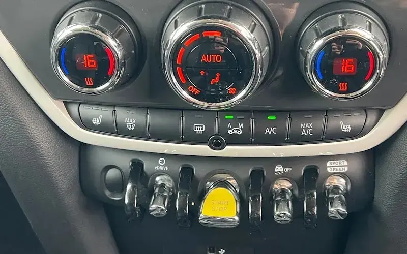 Used Mini Cooper S Countryman 224 HP (164 kW) 2019 Black SUV