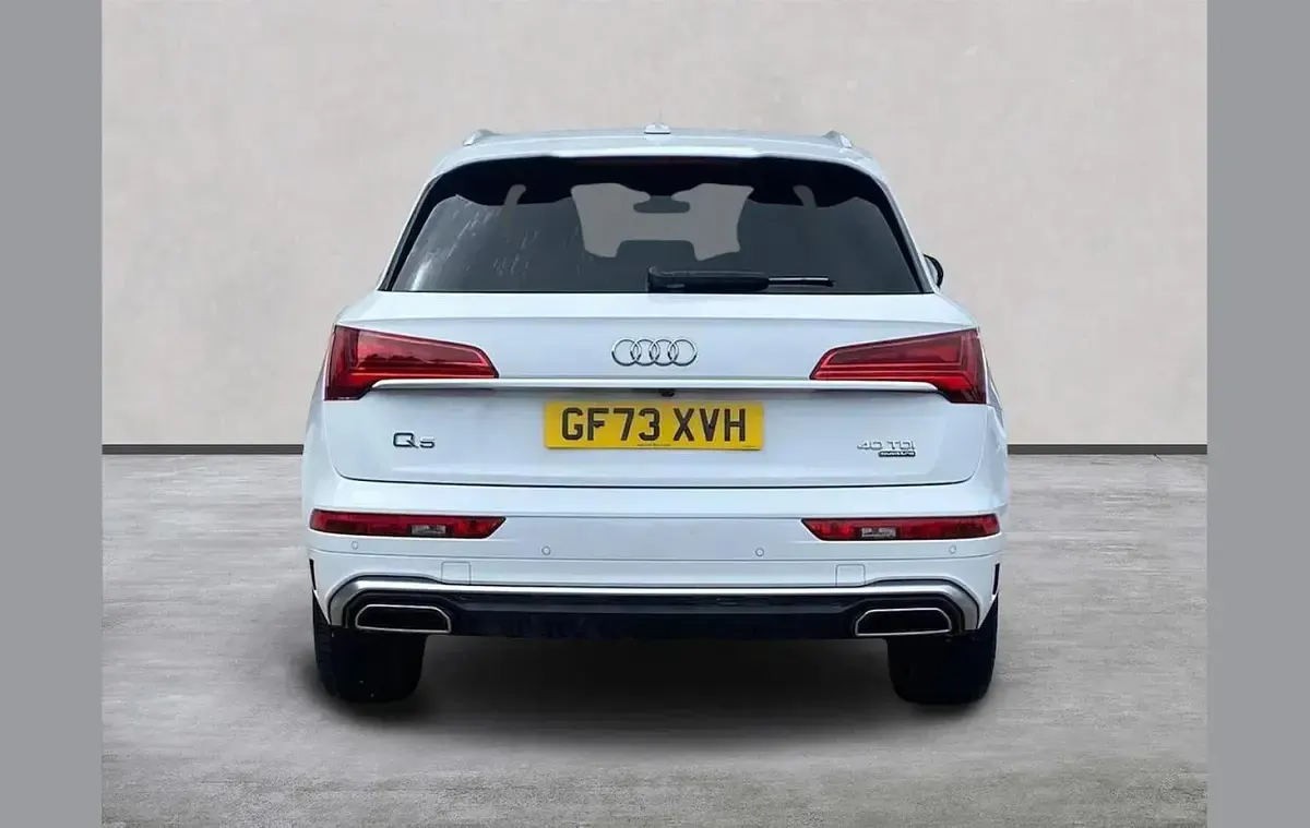 Used Audi Q5 S-Line 204 HP (150 kW) 2023 White SUV