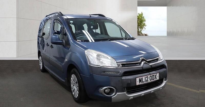 Used Citroën Berlingo XTR 90 HP (66 kW) 2012 Blue MPV