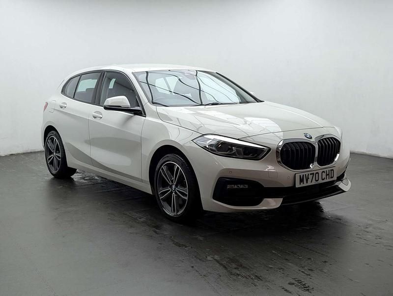 Used BMW 118 Sport Line 2020 White Hatchback