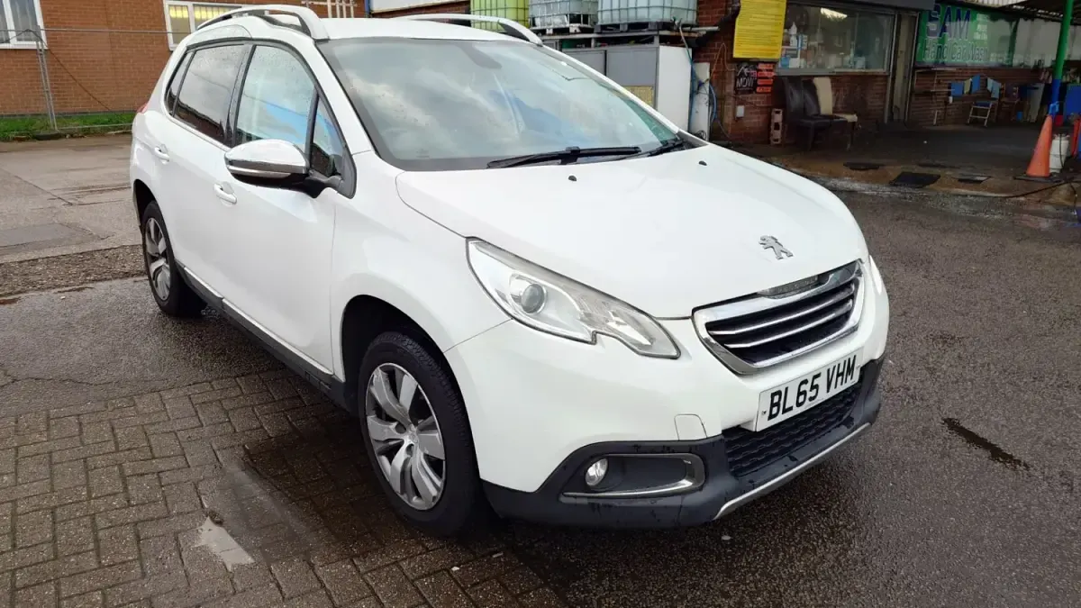 Usado Peugeot 2008 Allure 2015 Branco SUV