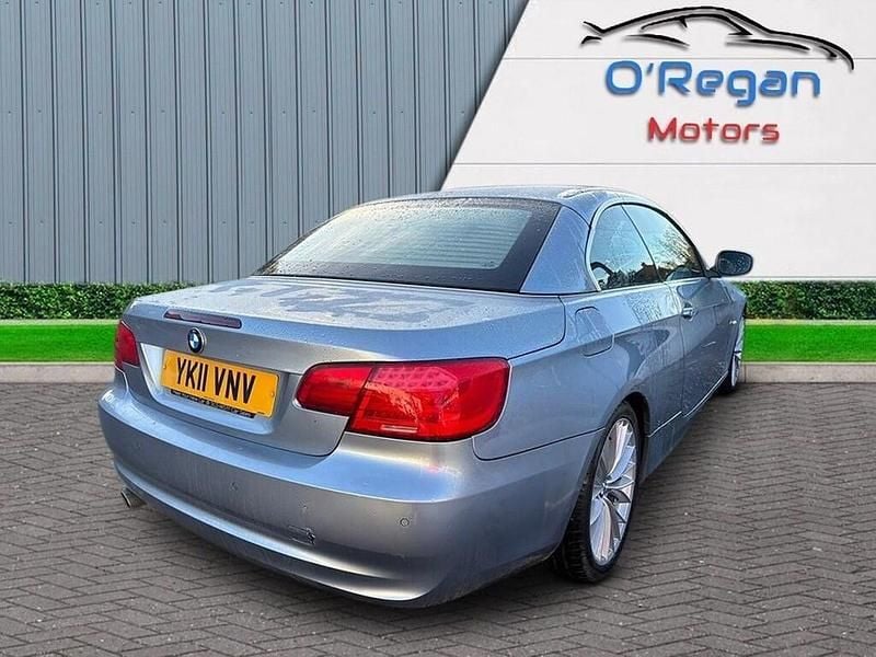 Begagnad BMW 320 Cabriolet Comfort Edition 184 HK (135 kW) 2011 Blå Cab