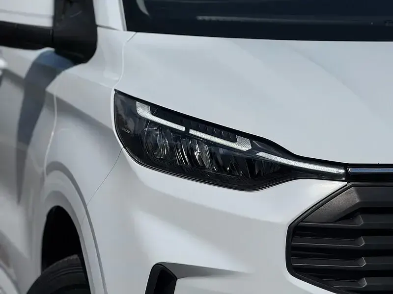 Used Ford Transit Custom Limited 136 HP (100 kW) 2024 White Van