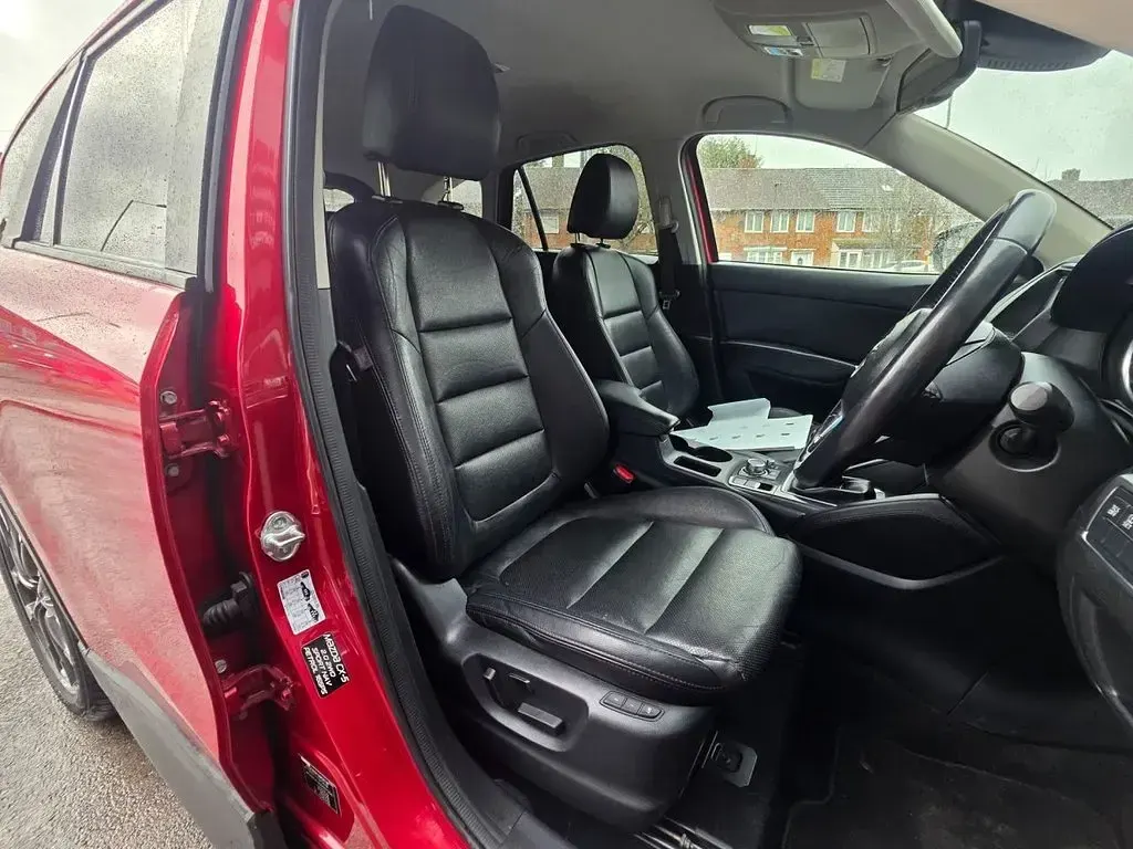 Used Mazda 6 Inclusive 165 HP (121 kW) 2016 Red SUV