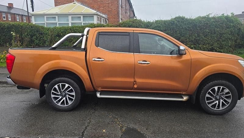 Used Nissan Navara Acenta+ 2016 Orange Pickup