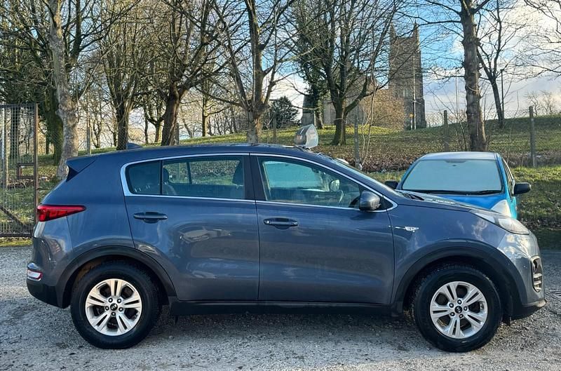 Used Kia Sportage 114 HP (83 kW) 2018 Blue SUV